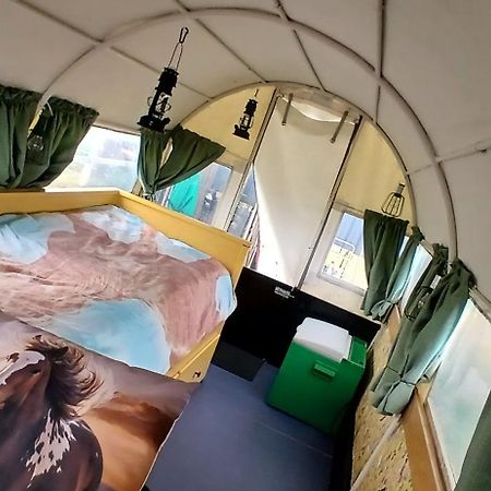 Hotel De Huifkar, Trekkershut Bij Sneek Hommerts Zewnętrze zdjęcie