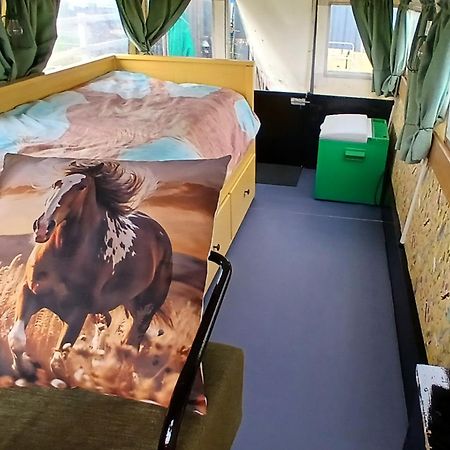 Hotel De Huifkar, Trekkershut Bij Sneek Hommerts Zewnętrze zdjęcie